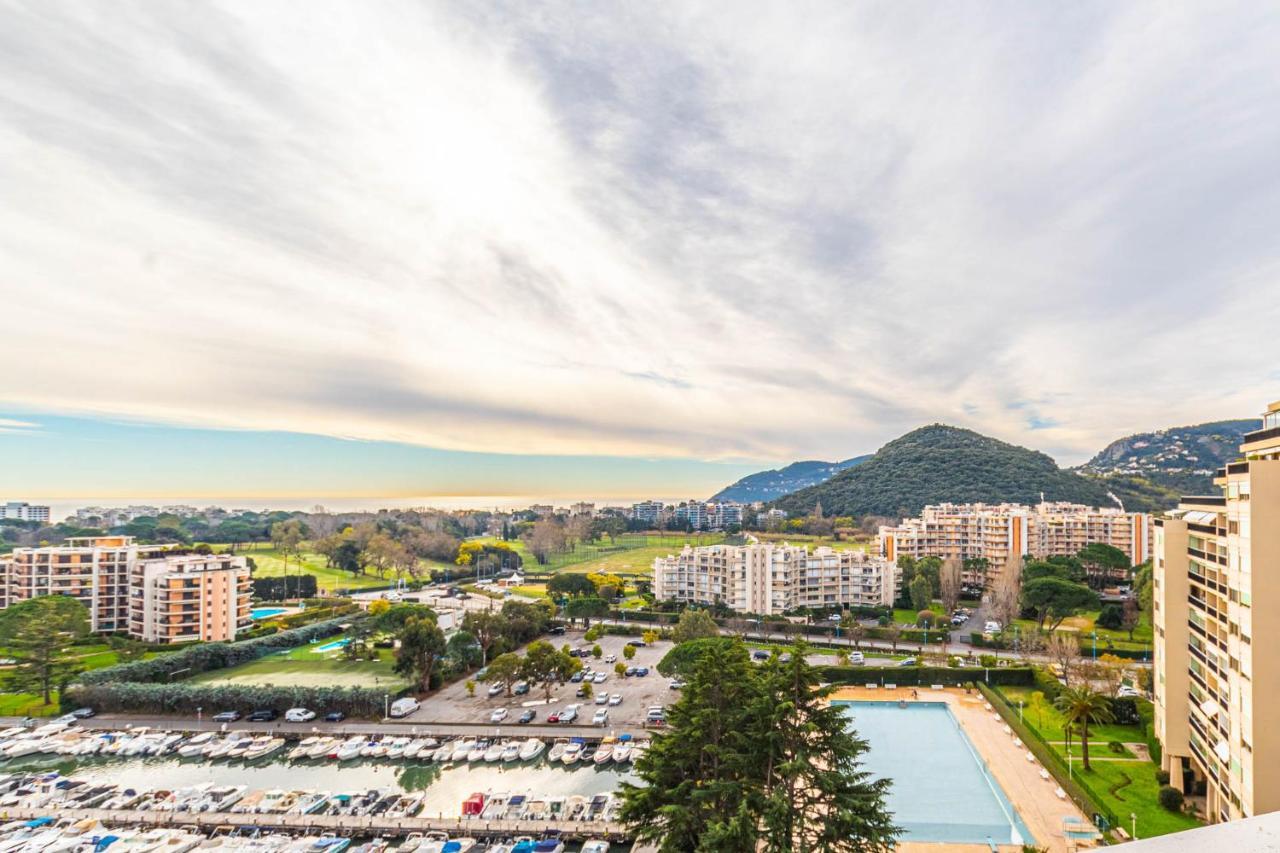 Cannes Marina Golf Buitenkant foto